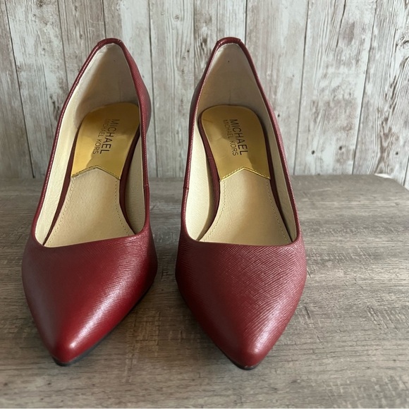 Michael Kors Burgundy Heels 6.5 - Picture 4 of 6
